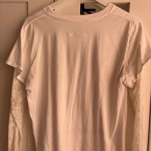 MM6 Printed T-shirt with lace sleeves like new, white