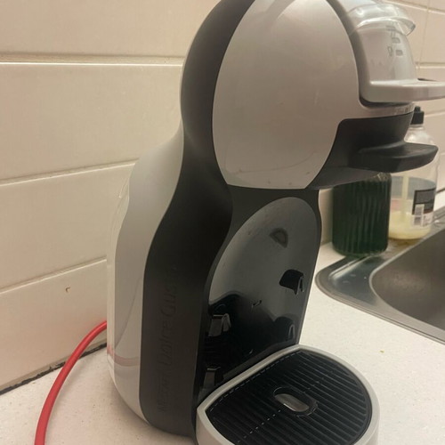 Dolce Gusto coffee maker like new