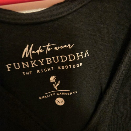 Funky Buddha black t-shirt used, extra small