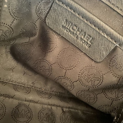 Michael Kors handbag like new, black saffiano with gold details