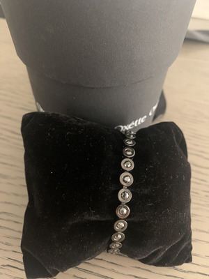Oxette bracelet with black crystals new, stainless steel