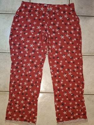 Pajama used, size XL, white and red