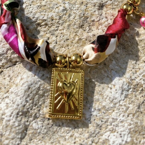 Fabric necklace with stainless steel charms, new, colorful and gold