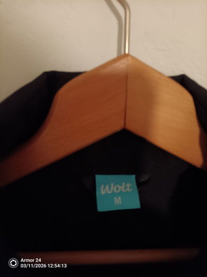 Wolt spring coat new, windproof, size Medium