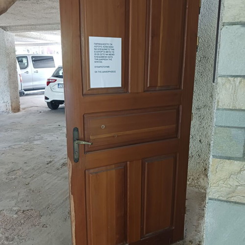 Wooden exterior door used with lock 210x95 cm