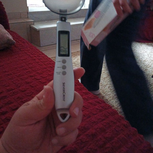 Spoon scale like new