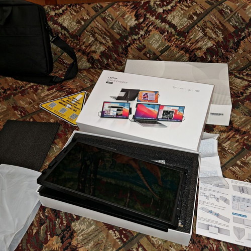 Triple Screen 15.6" inches Class A new for laptop