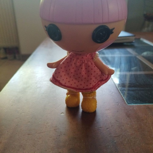 Lalaloopsy Mini Doll like new with clothes and shoes