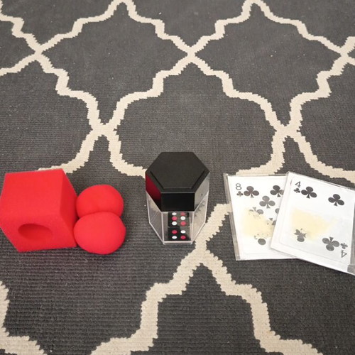 Magic tricks set like new, 3 impressive illusions
