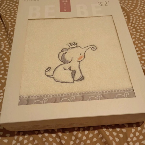 Baby towels new, pack of 2, 100% cotton