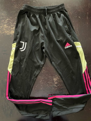 Juventus tracksuit size M like new