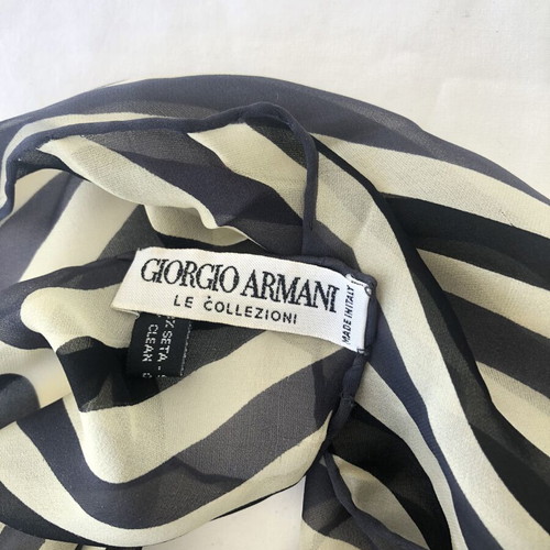 Giorgio Armani Le Collezioni striped silk scarf like new
