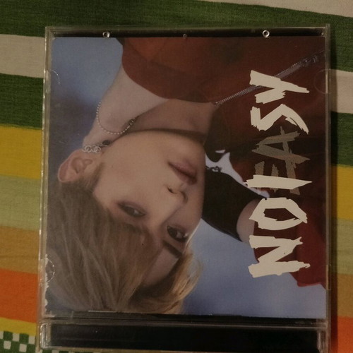 Stray Kids album like new, with slightly worn photobook