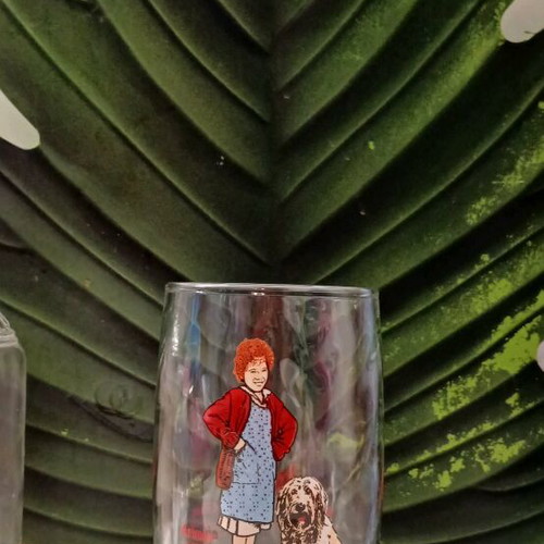 Annie and Sandy glass rare, 1980s, like new