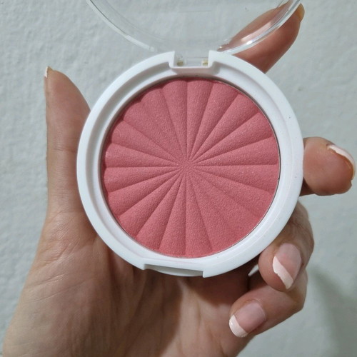 Ofra Cosmetics Blush in Candy Apple like new
