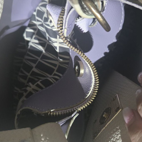 Modissimo handbag like new, beige and lilac