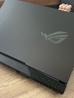 Asus ROG Strix G15 (2022) G513RM-HQ064W gaming laptop σαν καινούργιο