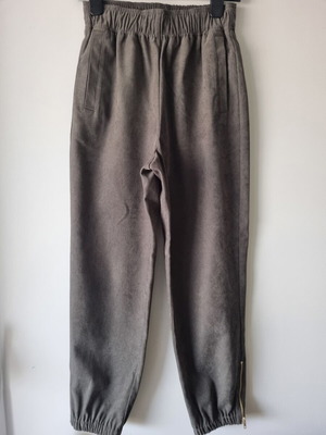 Zara jogger pants with ankle zipper, grey green