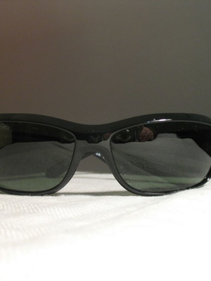 Ray Ban RB4121 men's sunglasses black, like new