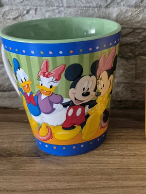 Κούπα Disney συλλεκτική με Mickey, Minnie, Donald και Daisy σαν καινούργια