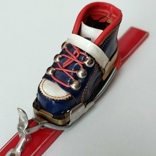 Vintage Salzburg Ski Souvenir Decorative Matchstick Holder like new