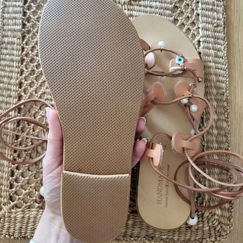 Leather sandals with removable decoration, size 37, beige