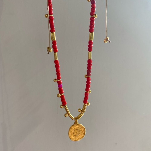 Necklace with red beads and gold elements new