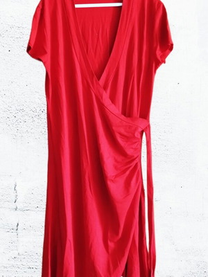 Dress red size XL like new, flattering fit