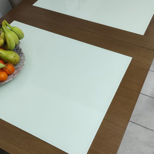 Dining table like new with extendable top 1.60x1 to 2.45x1 m