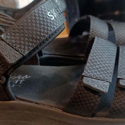 Skechers D'Lux Walker women's anatomical sporty black sandals new