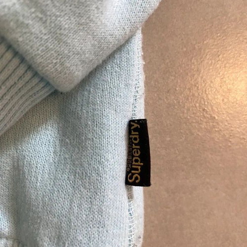 SuperDry sweatshirt like new, size medium, white and turquoise