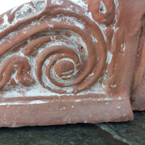 Ceramic corbel used, small size