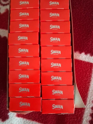 Swan red box new, 20 packs