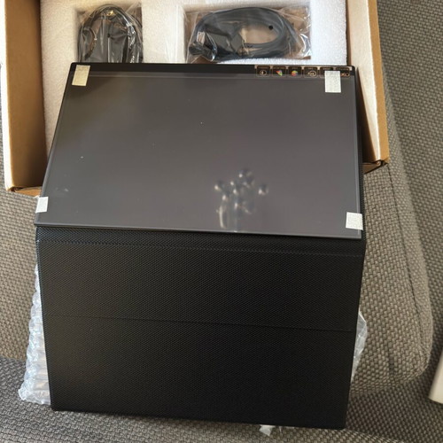Bimawen 13.3inch OLED new monitor with box and protective film