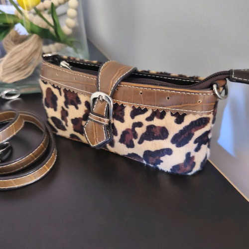 Leopard crossbody bag like new, brown