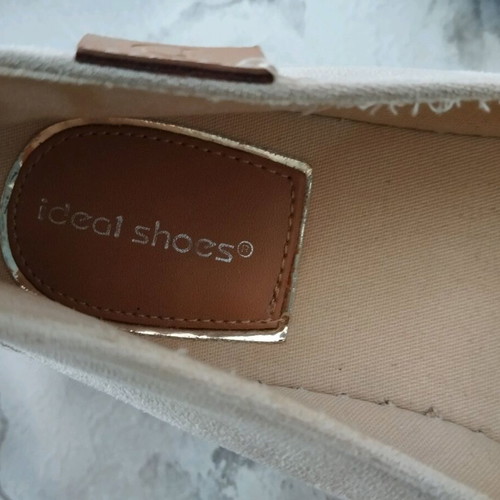 Espadrilles Ideal Shoes beige platform suede like new size 39