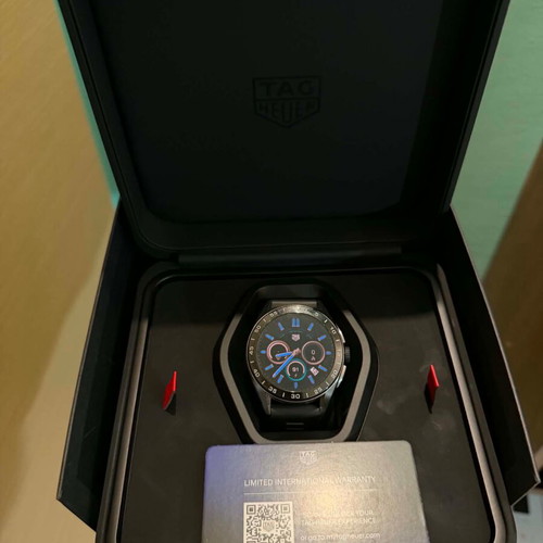 TAG Heuer Connected 45mm Steel Case Black Rubber Strap like new