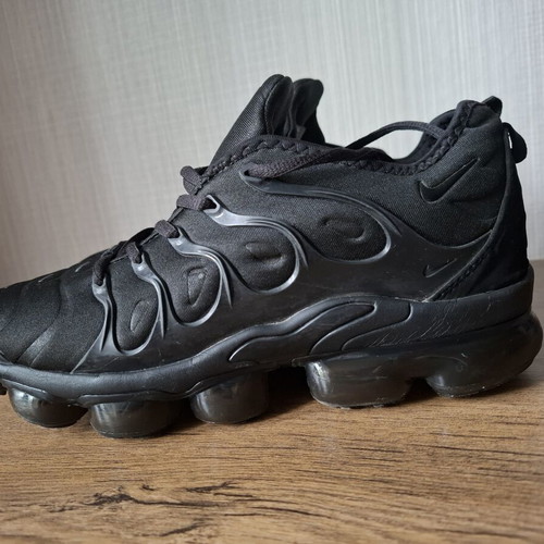 Nike Vapormax Plus sneakers used, size 44