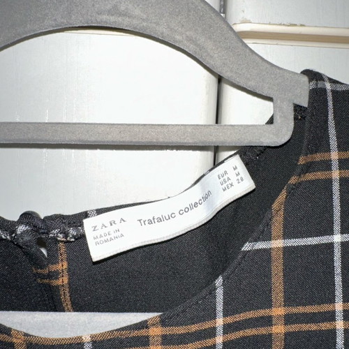 Zara blouse size M like new, winter fabric