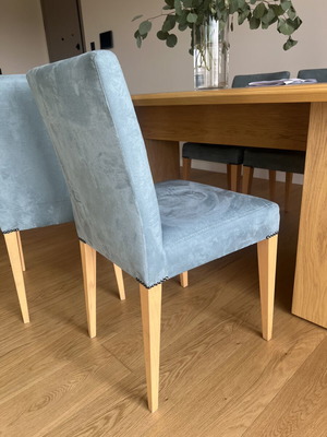 Wooden dining set with 6 chairs used, solid oak table