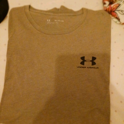 Under Armour genuine shirt 3XL used