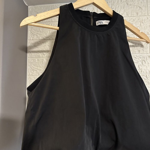 Top balloon Zara black medium, like new
