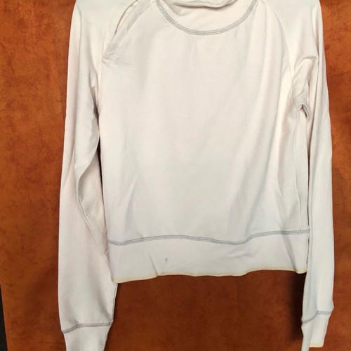 Branded children's shirt like new, size Medium