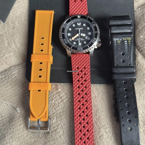 Citizen Eco Drive Professional Diving Watch Like New with 4 Straps