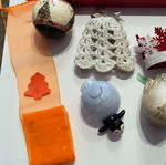 Christmas decorations set like new