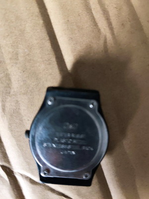 Q&Q watch used without strap, unknown functionality