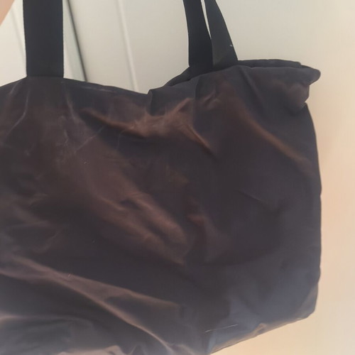 Under Armour shoulder bag like new, black