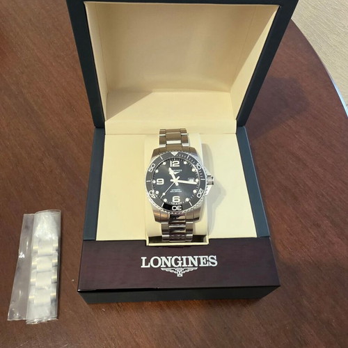 Longines HydroConquest wristwatch, black, full set