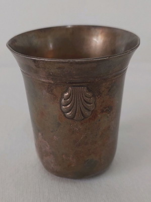 French silver-plated cup used with shell design