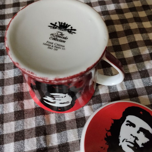 Che Guevara Collectible Mug with Lid fine bone china like new